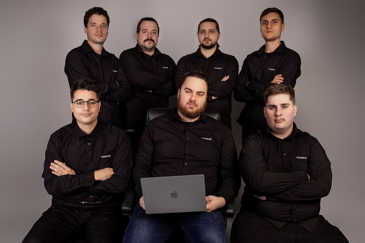 Equipe técnica da RASYS